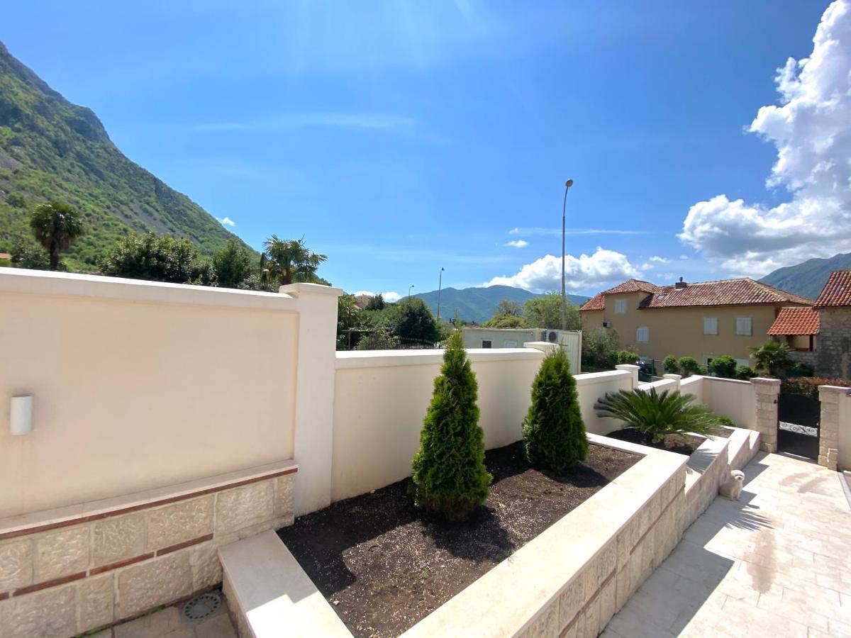 Villa Blanca Risan Exterior foto